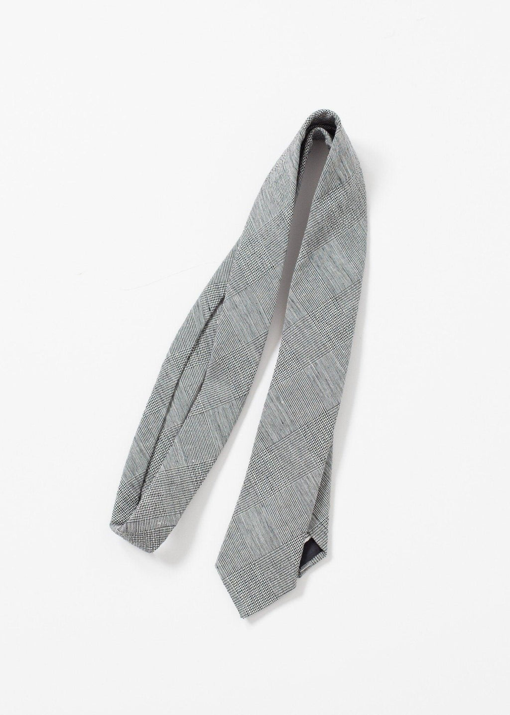 Basic Tie - linhnguyen3