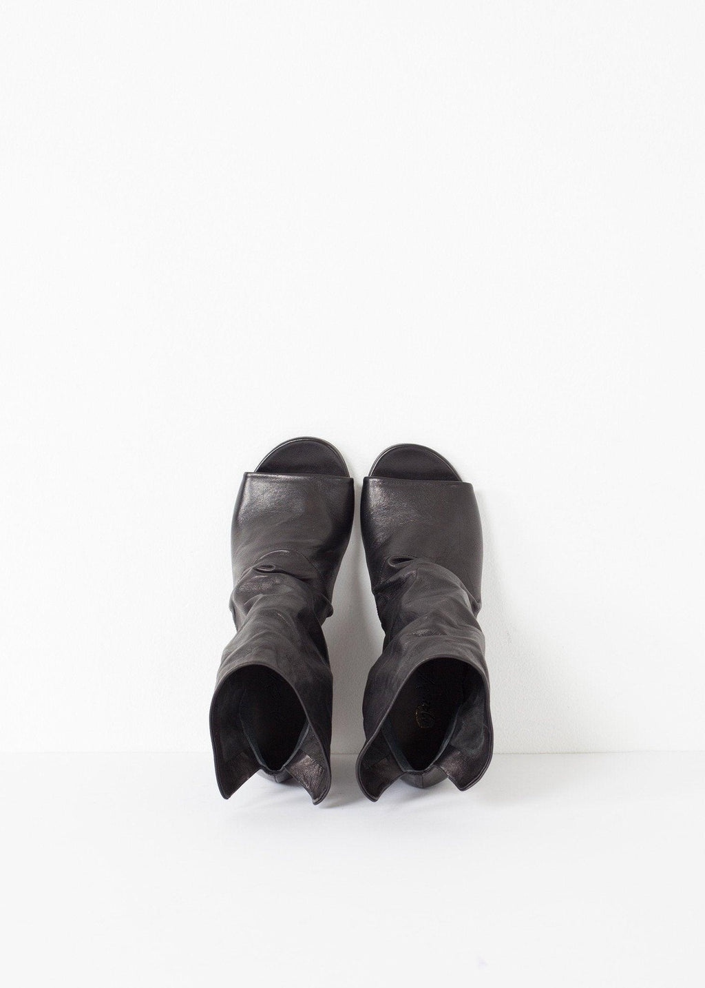 Block Wedge in Black - linhnguyen3