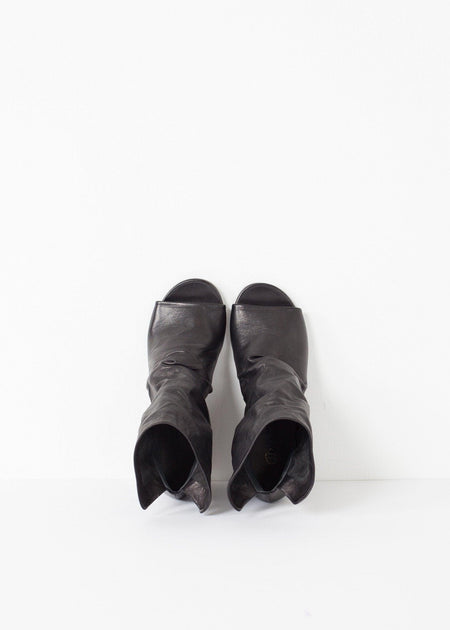 Block Wedge in Black - linhnguyen3