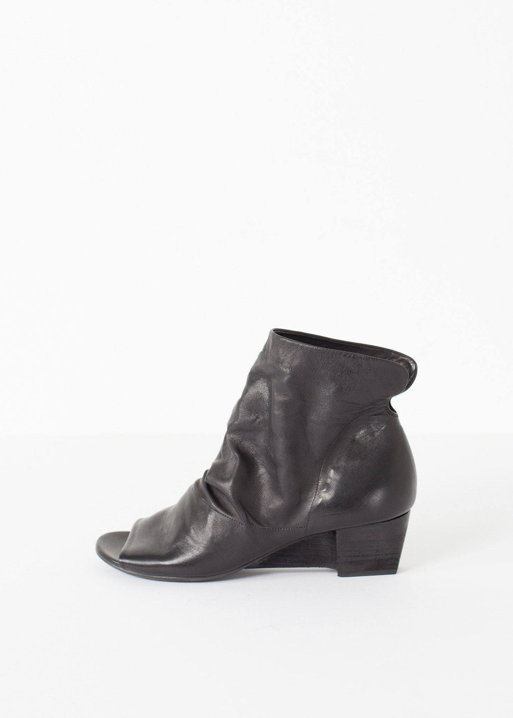 Block Wedge in Black - linhnguyen3