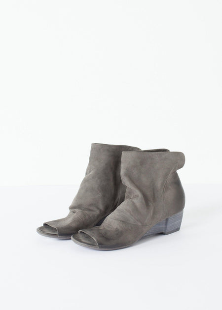 Block Wedge in Dark Slate - linhnguyen3