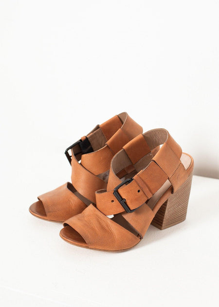 Buckle Strap Heel in Brown - linhnguyen3