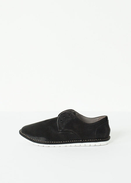 Canvas Sneaker - linhnguyen3